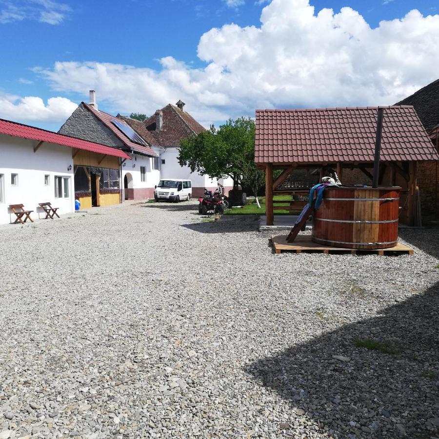 Casa din Barcut Guest House Bagian luar foto