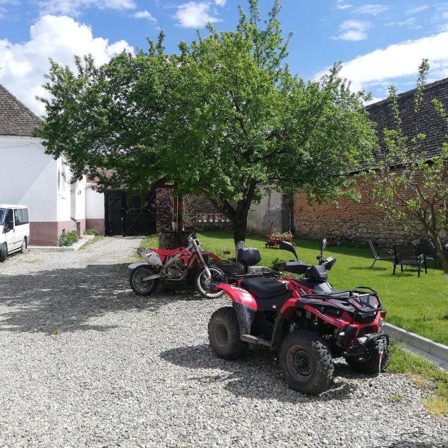 Casa din Barcut Guest House Bagian luar foto