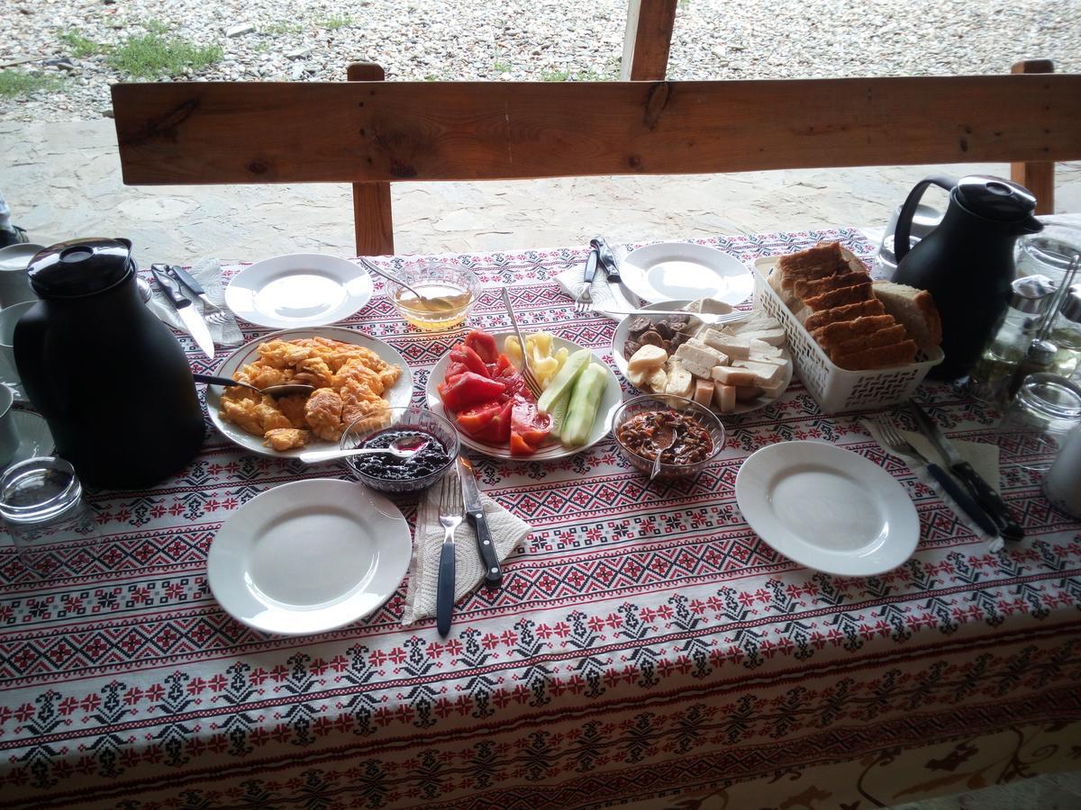 Casa din Barcut Guest House Bagian luar foto